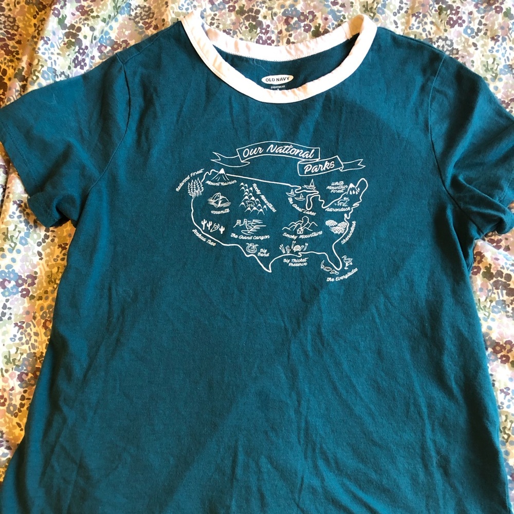 Old Navy Graphic T-Shirt